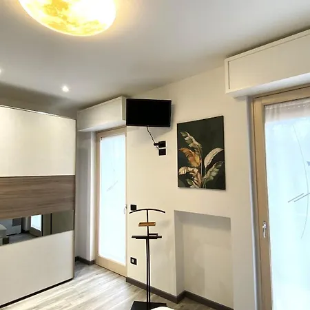 House Paradiso * 카스텔누보델가다