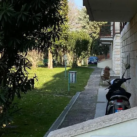 Apartment House Paradiso *