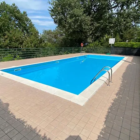 House Paradiso *